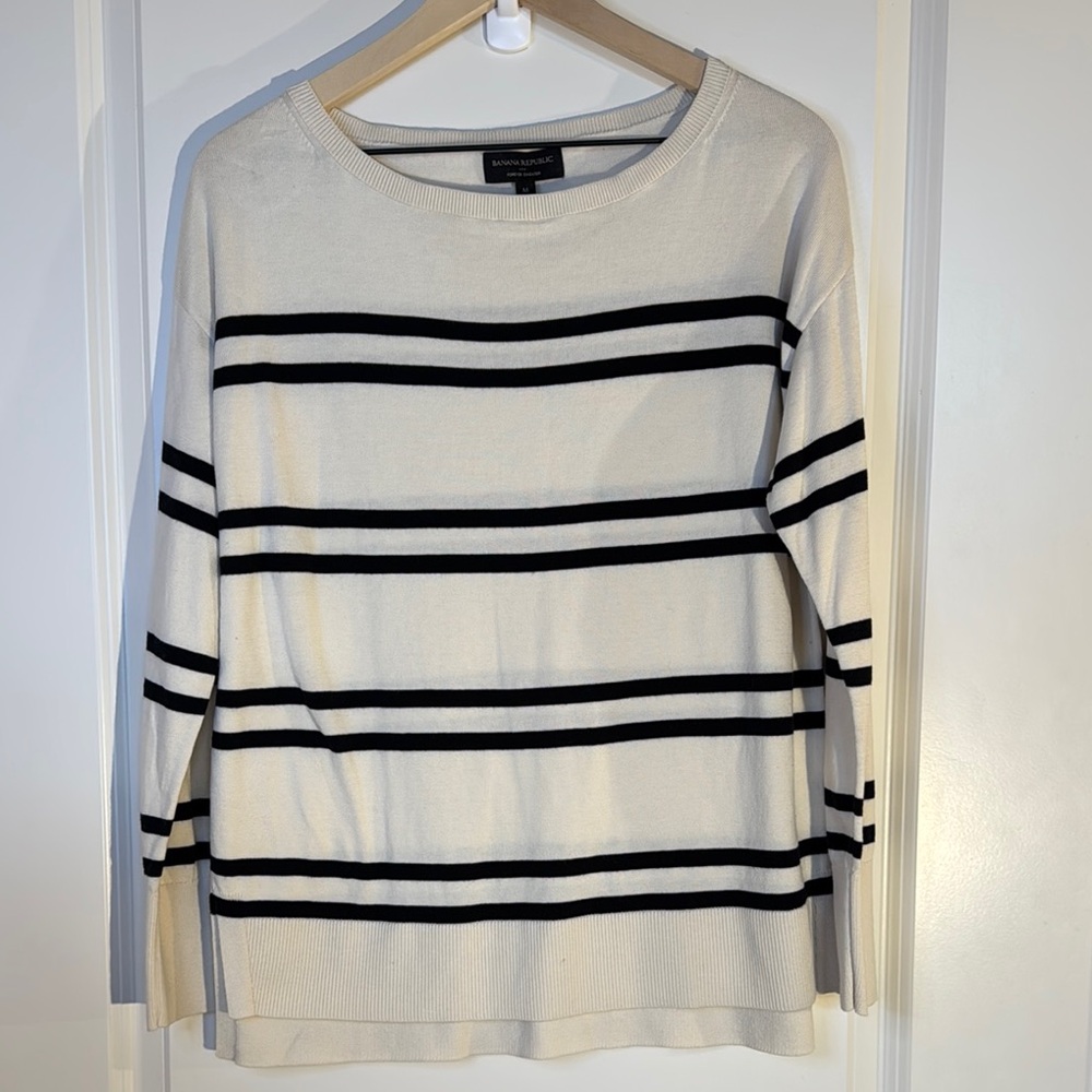 Banana Republic Forever Sweater - Med Women's Striped Sweater - Black and White